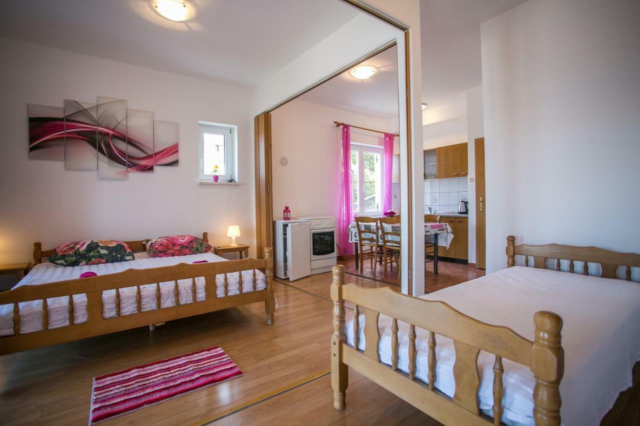 Apartments Katica Senj  Extérieur photo