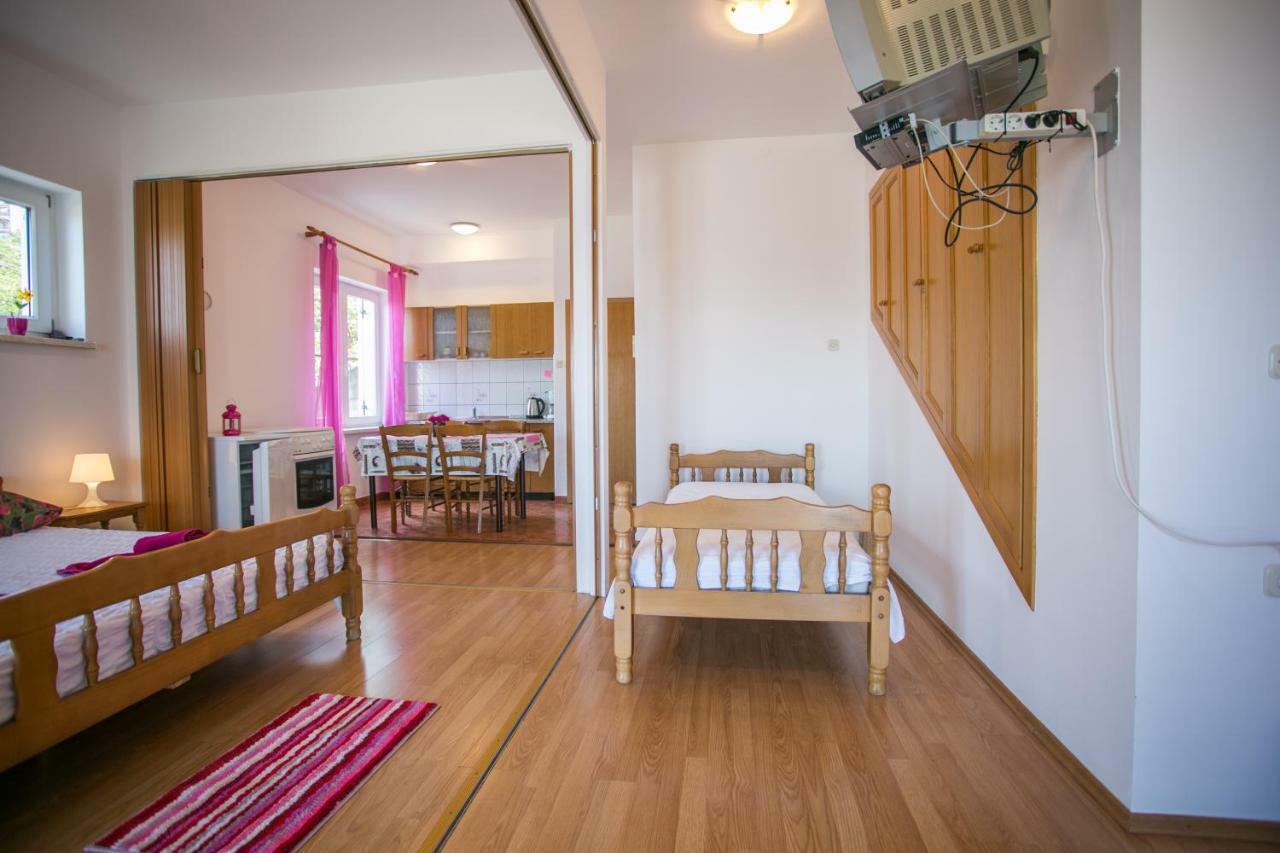 Apartments Katica Senj  Extérieur photo